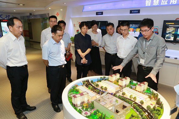 中国浦东干部学院领导率队赴中国联通上海